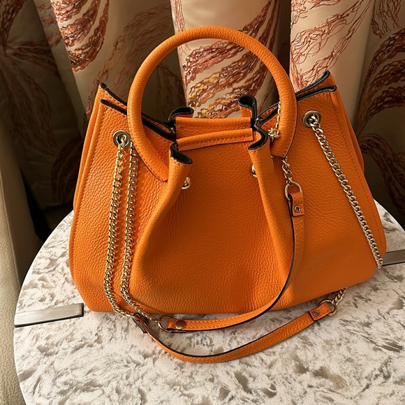 Pebble Grain Shoulder Satchel - Picture 11 of 11